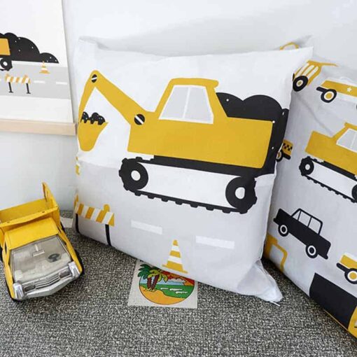 Kussen kinderkamer Graafmachine okergeel