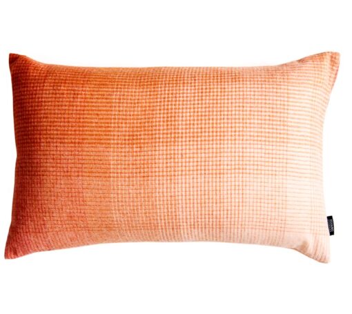 kussen oranje pompoen alpaca wol elvang langwerpig