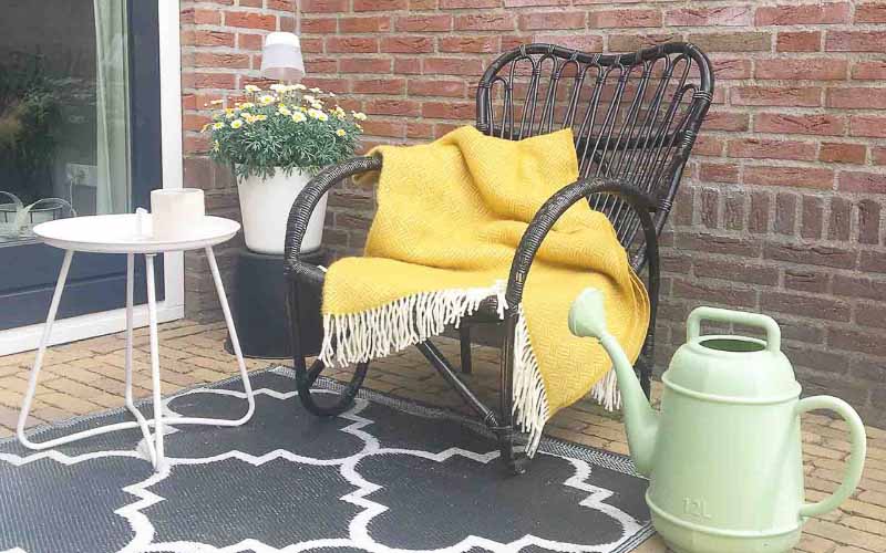 plaid geel buiten plaid geel buiten