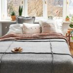 PAGO POCO Novita !!! Sprei voor tweepersoonsbed, eenkleurig, 260 x 260 cm. Perfect voor lente en zomer. Kleuren: wit-grijs-beige - taupe