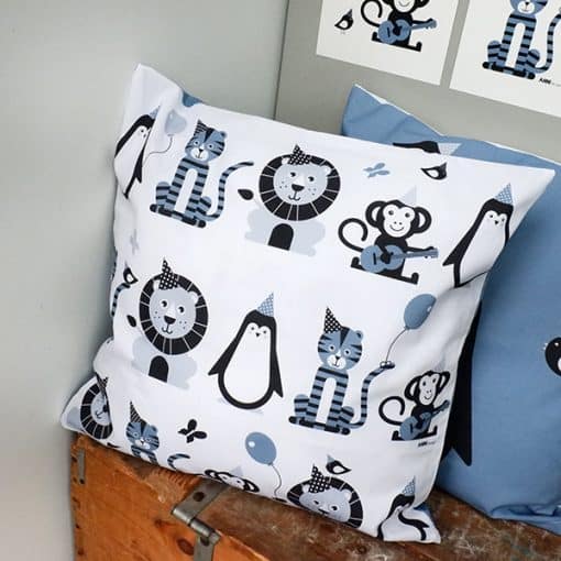 kussen blauw feestbeesten kinderkamer