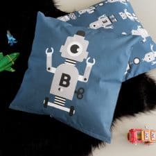 kussen robot blauw grijs kinderkamer