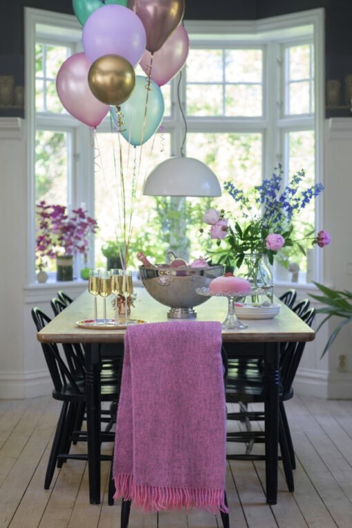 roze plaid effen lamswol gotland wol klippan gotland pink