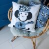 kussen aap jeansblauw kinderkamer