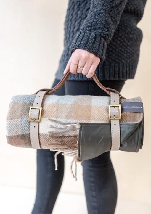 picknickkleed ruiten beige wol