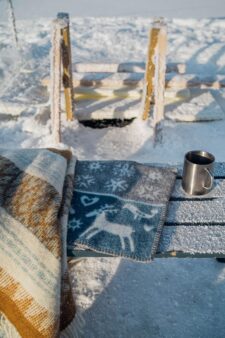 plaid okergeel wit strepen wol klippan freja