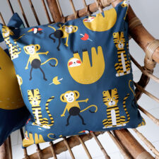 Sierkussen Jungle Aap donker blauw