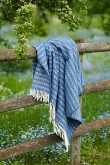 plaid blauw lamswol eco klippan summit