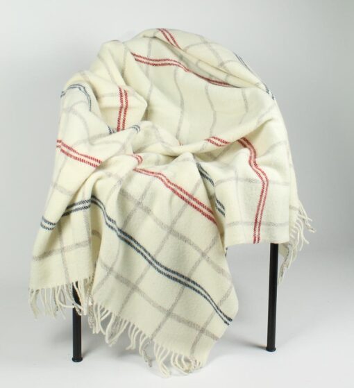 plaid wit ruiten rood blauw lamswol klippan tartan