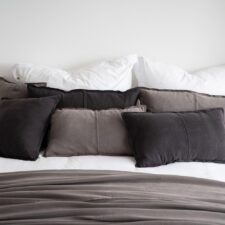 sierkussens van jersey espresso donkerbruin taupe