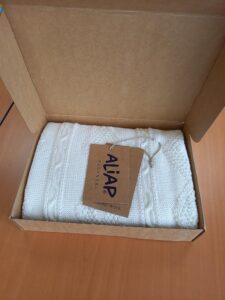 wiegdeken wit creme merinowol kabel