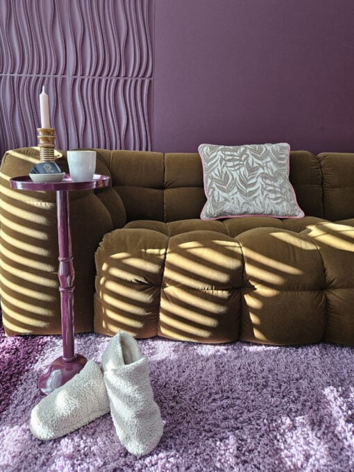 vierkant kussen beige plantenmotief met roze bies raaf flora 50-50