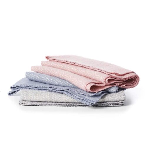 wiegdekens van zijdezachte cashmere merino klippan tippy