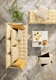 okergele kussens van bungalow calla honey roja honey roma honey