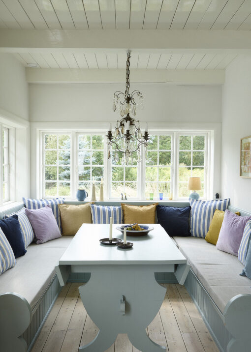 linnen en velvet kussens bungaow velvet lavender velvet navy linen ocher velvet ocher