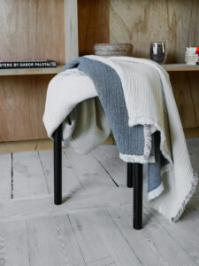 Plaid blauw van katoen elvang thyme blue