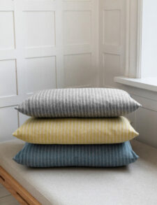 kussens van alpacawol grijs geel blauw elvang stripes