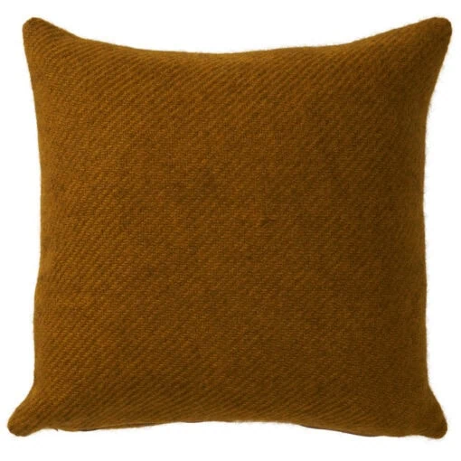 kussen karamel effen lamswol klippan gotland caramel