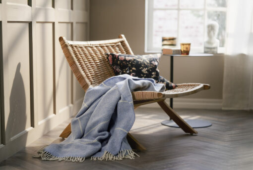 wollen plaid blauw recycled wol klippan frank infinite blue