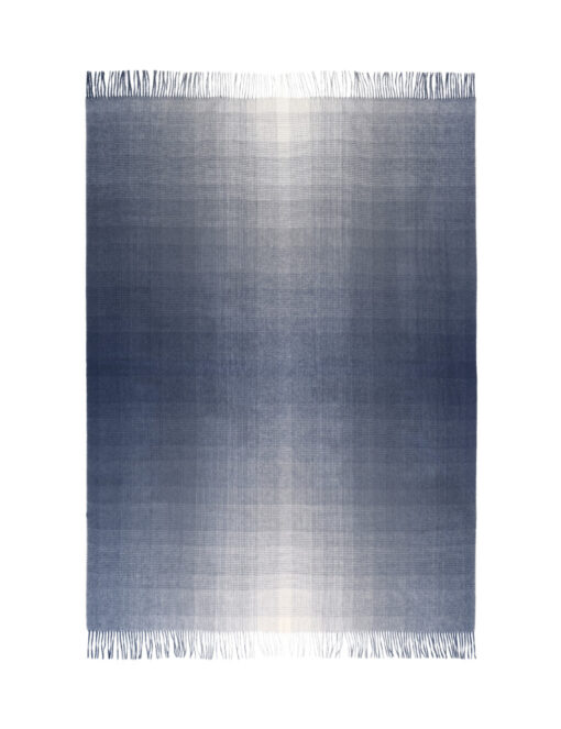 donkerblauwe plaid van alpacawol elvang horizon dark blue