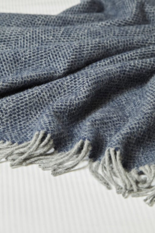 donkerblauwe wollen plaid tweedmill textiles navy