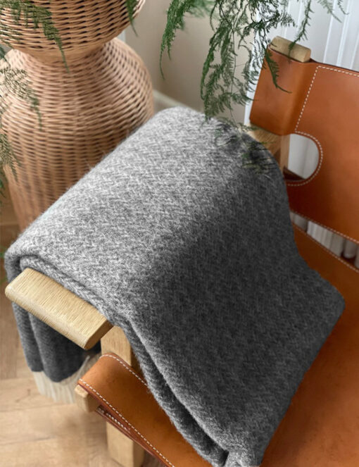 grijze wollen plaid elvang hope grey