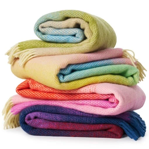 lamswollen plaids met kleurverloop klippan aurora