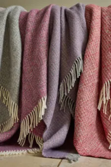 mooie wollen plaids tweedmill textiles illusion lavender