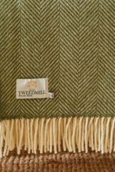 olijfgroene plaid wol visgraat tweedmill textiles fishbone olive