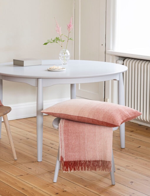 steenrode plaid kussens alpacawol elvang horizon rusty red