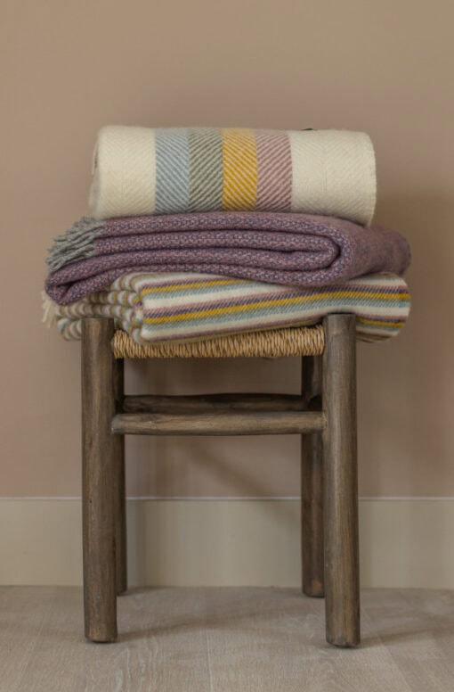 wollen plaids van tweedmill textiles stripe primrose illusion lavender