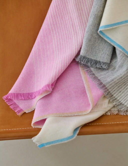 woonplaid roze grijs multi alpacawol elvang carte postale pink grey