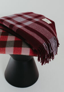 woondeken rood roze recycled wol tbco wine gingham