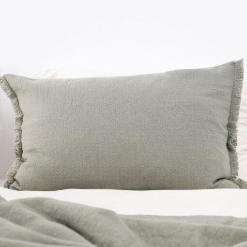 kussen olijfgroen wol langwerpig extra groot moyha decorative edge olive