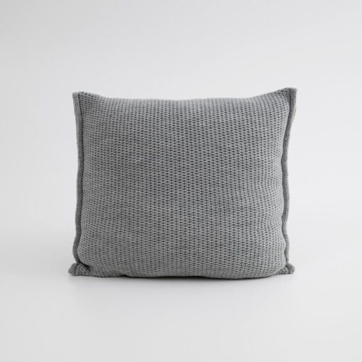 gebreid kussen grijs wolmix groot moyha slowly grey