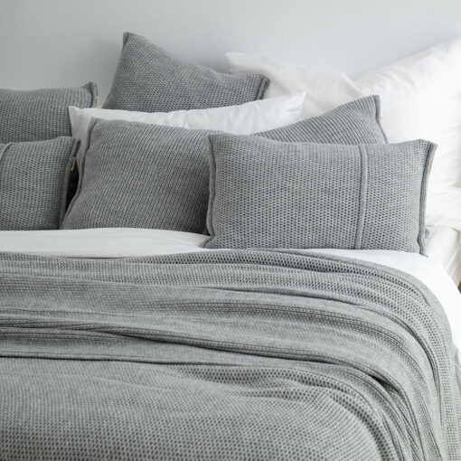 grijze sprei gebreid moyha woolly grey