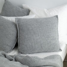 kussen grijs gebreid wolmix groot moyha slowly grey