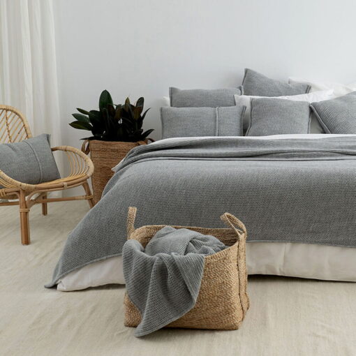 sprei grijs gebreid moyha woolly grey