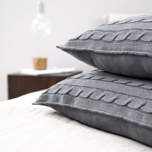 donkergrijs kussen katoen langwerpig moyha classic braid graphite