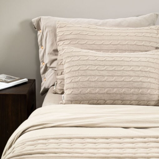 katoenen kussen greige grijs beige langwerpig moyha classic braid grey beige