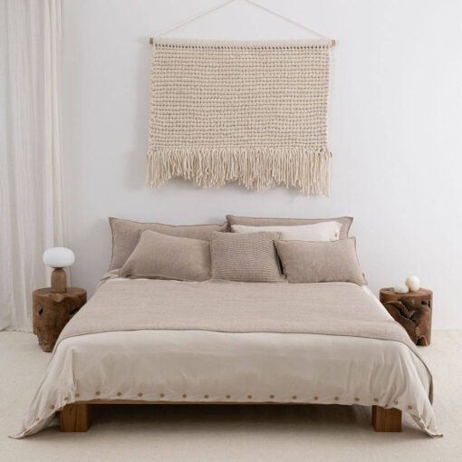 beige kussen fijngebreid langwerpig moyha two weaves smooth beige