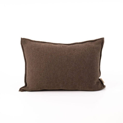 bruin sierkussen fijngebreid langwerpig moyha two weaves smooth brown