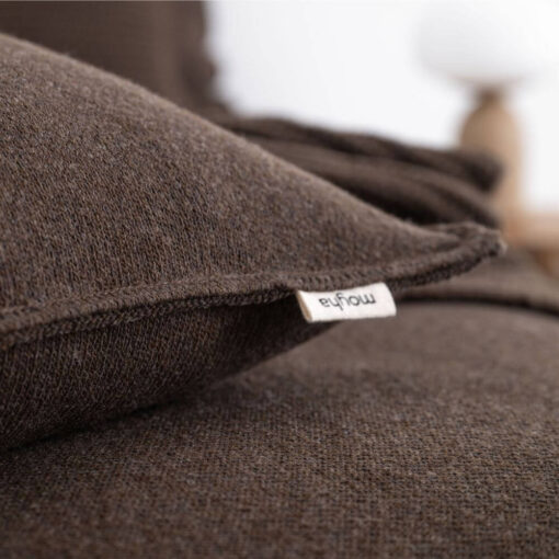 extra groot kussen bruin fijngebreid moyha two weaves smooth brown