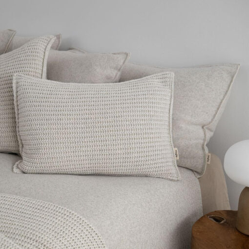 grofgebreid kussen creme langwerpig moyha two weaves weave cream