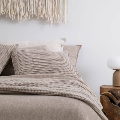 sier kussen beige grofgebreid langwerpig moyha two weaves weave beige