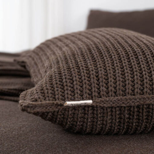 sier kussen bruin grofgebreid langwerpig moyha two weaves weave brown